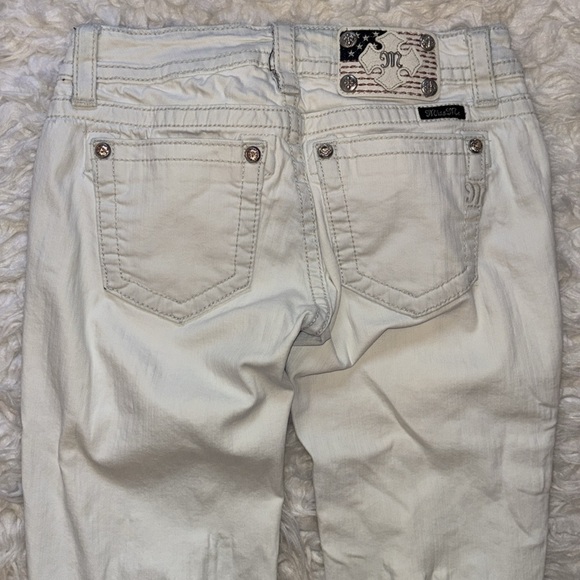 Miss Me Signature Skinny Low Rise Distressed, Patches Jeans, Size 27x31 - Picture 11 of 16